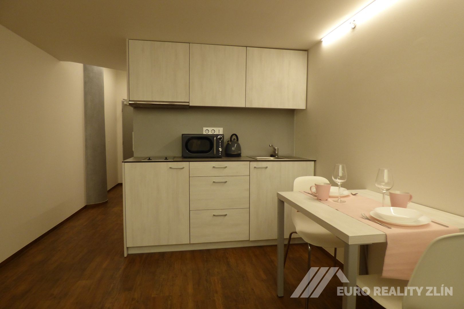 LOFTOVÝ BYT 2+KK CENTRUM