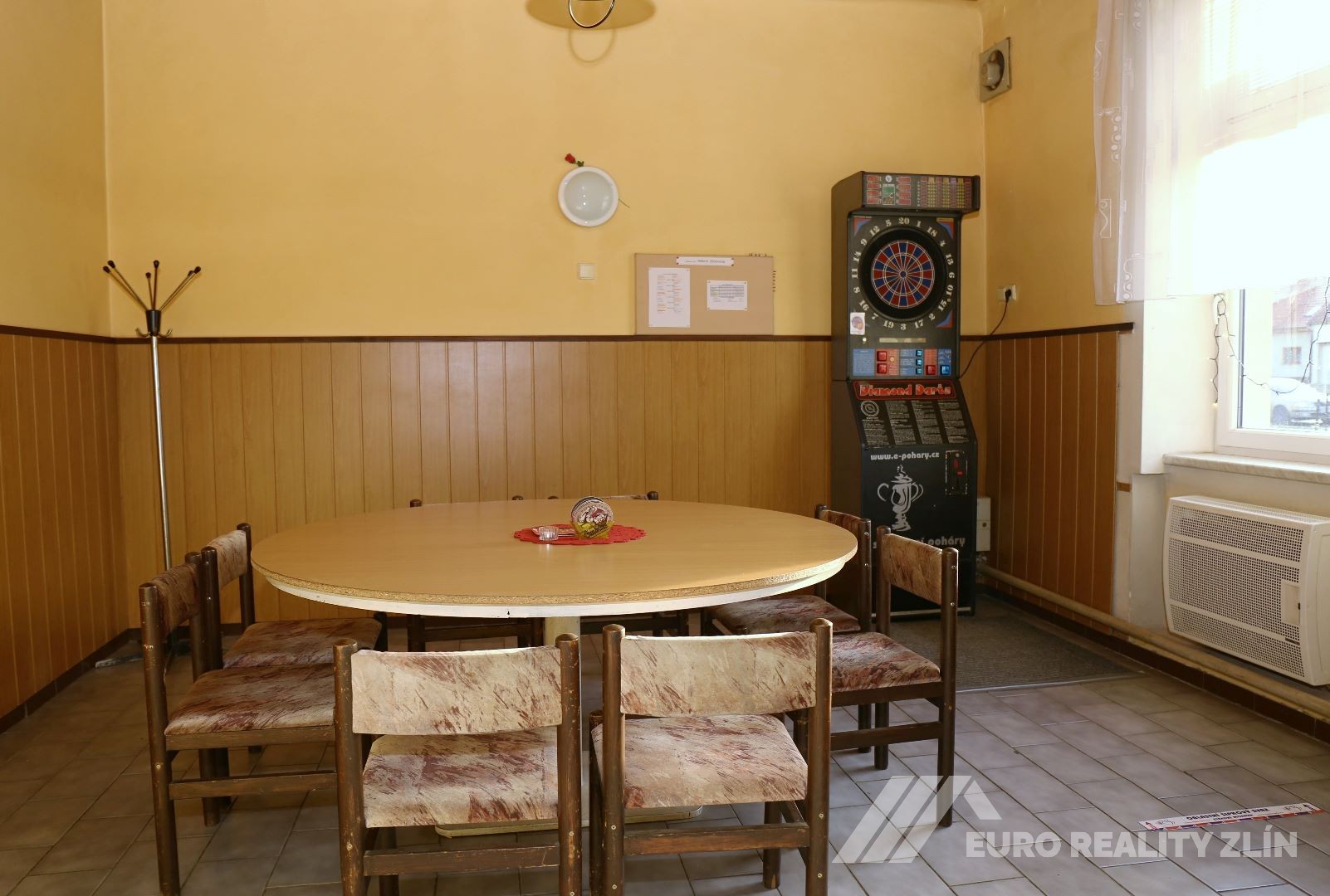 KOMERČNÍ OBJEKT RESTAURACE ZÁHOROVICE