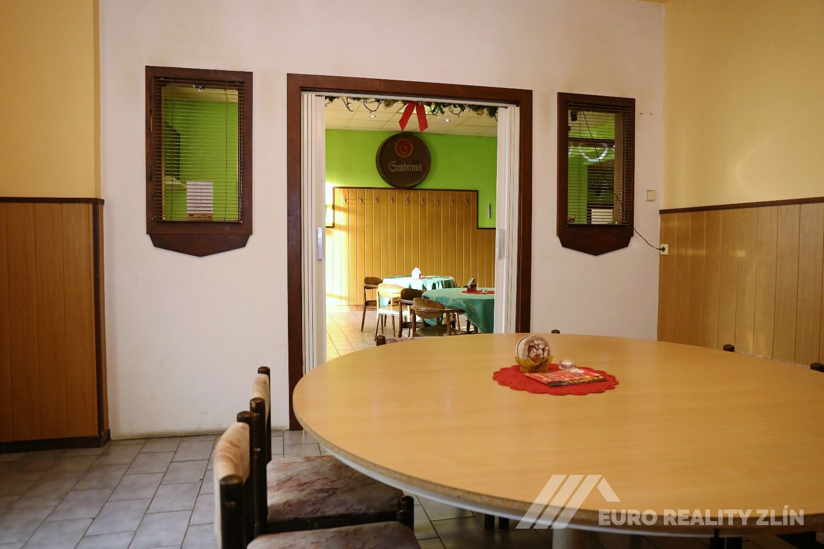 KOMERČNÍ OBJEKT RESTAURACE ZÁHOROVICE