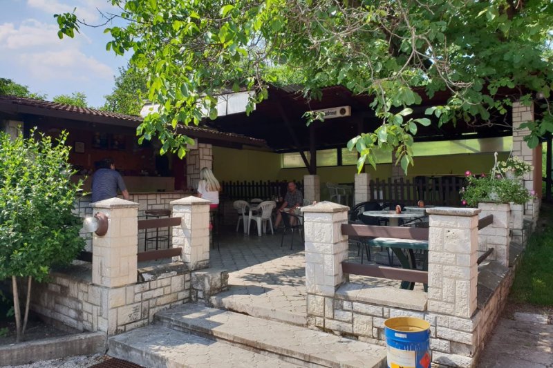 KOMERČNÍ OBJEKT RESTAURACE ZÁHOROVICE