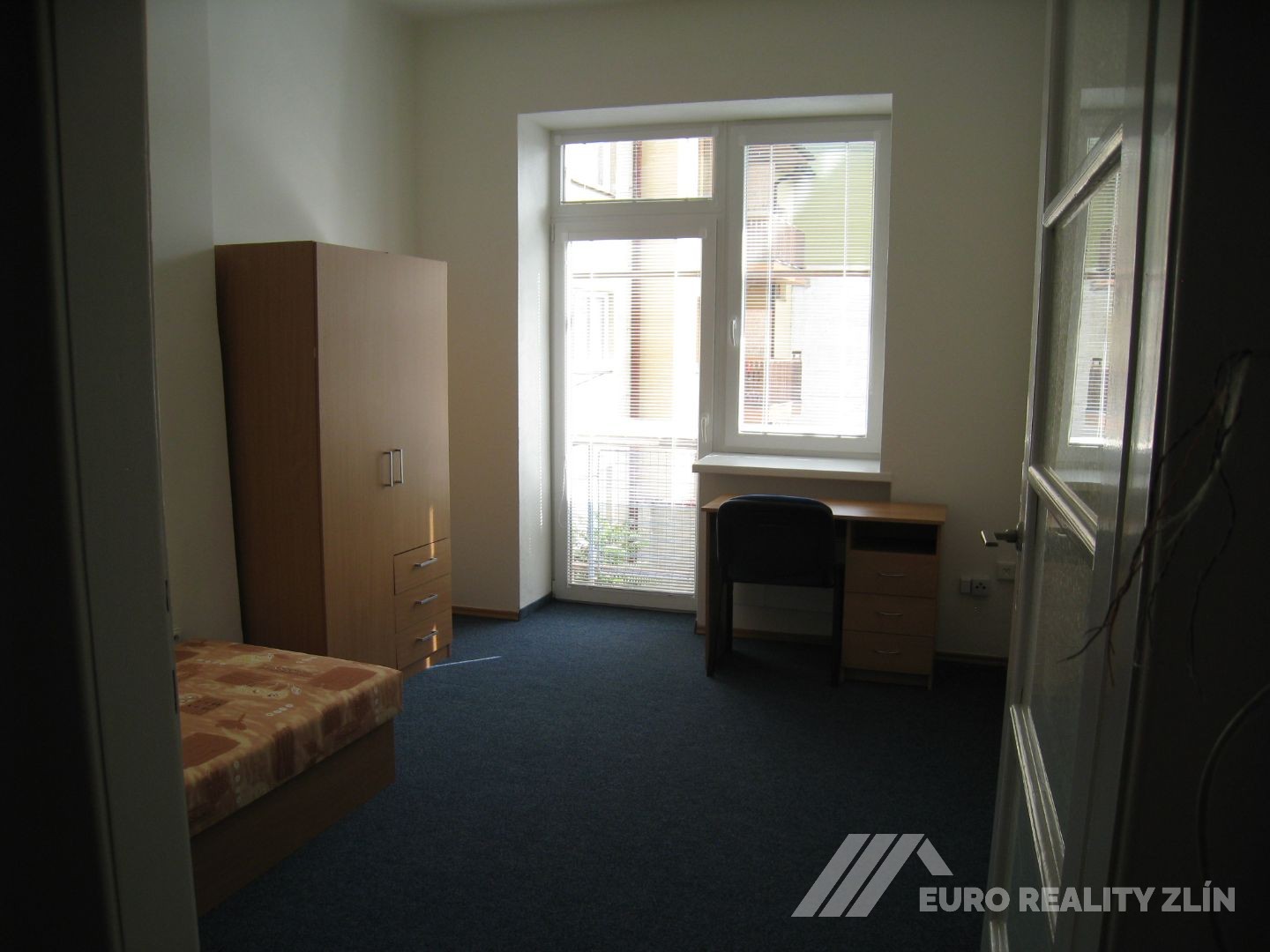 2+1 CENTRUM, ŠKOLNÍ ULICE