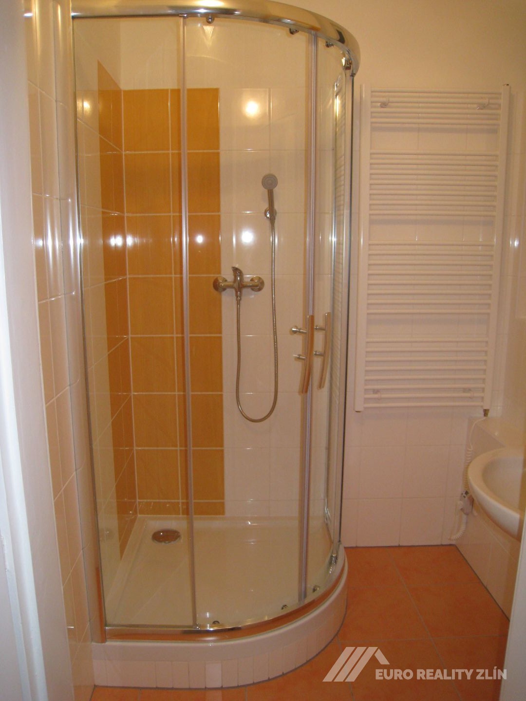 2+1 CENTRUM, ŠKOLNÍ ULICE