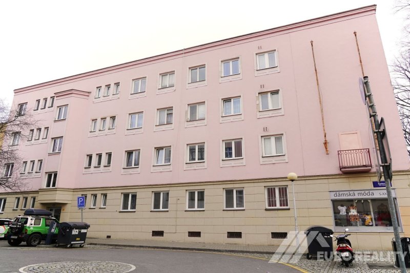 2+1 CENTRUM, ŠKOLNÍ ULICE