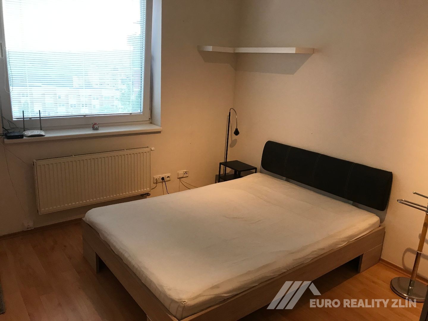 1+KK PLESNÍKOVA ULICE