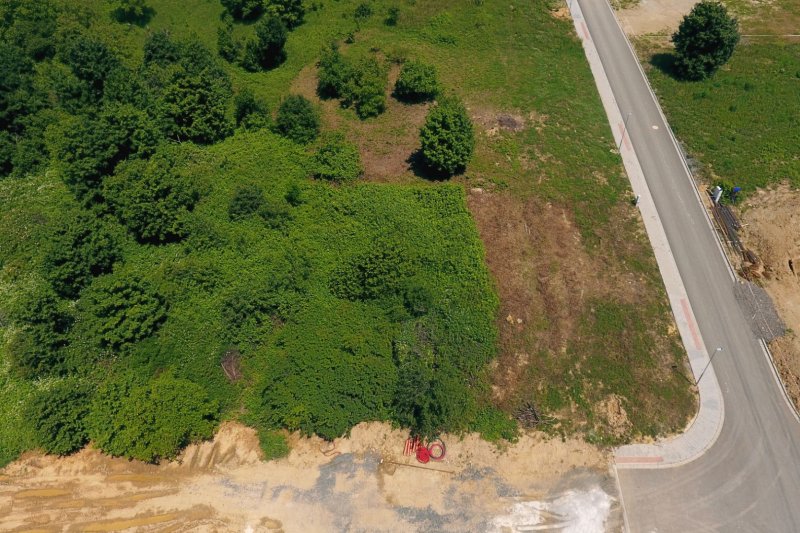 STAVEBNÍ POZEMEK BŘEZNICE 727m2