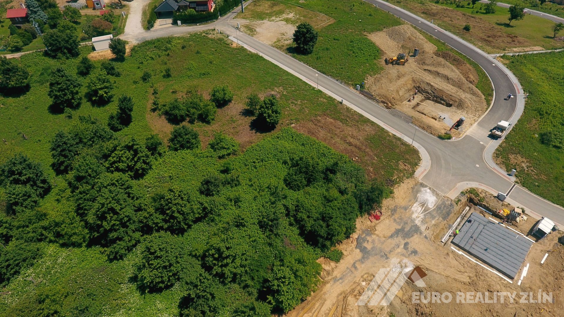 STAVEBNÍ POZEMEK BŘEZNICE 727m2