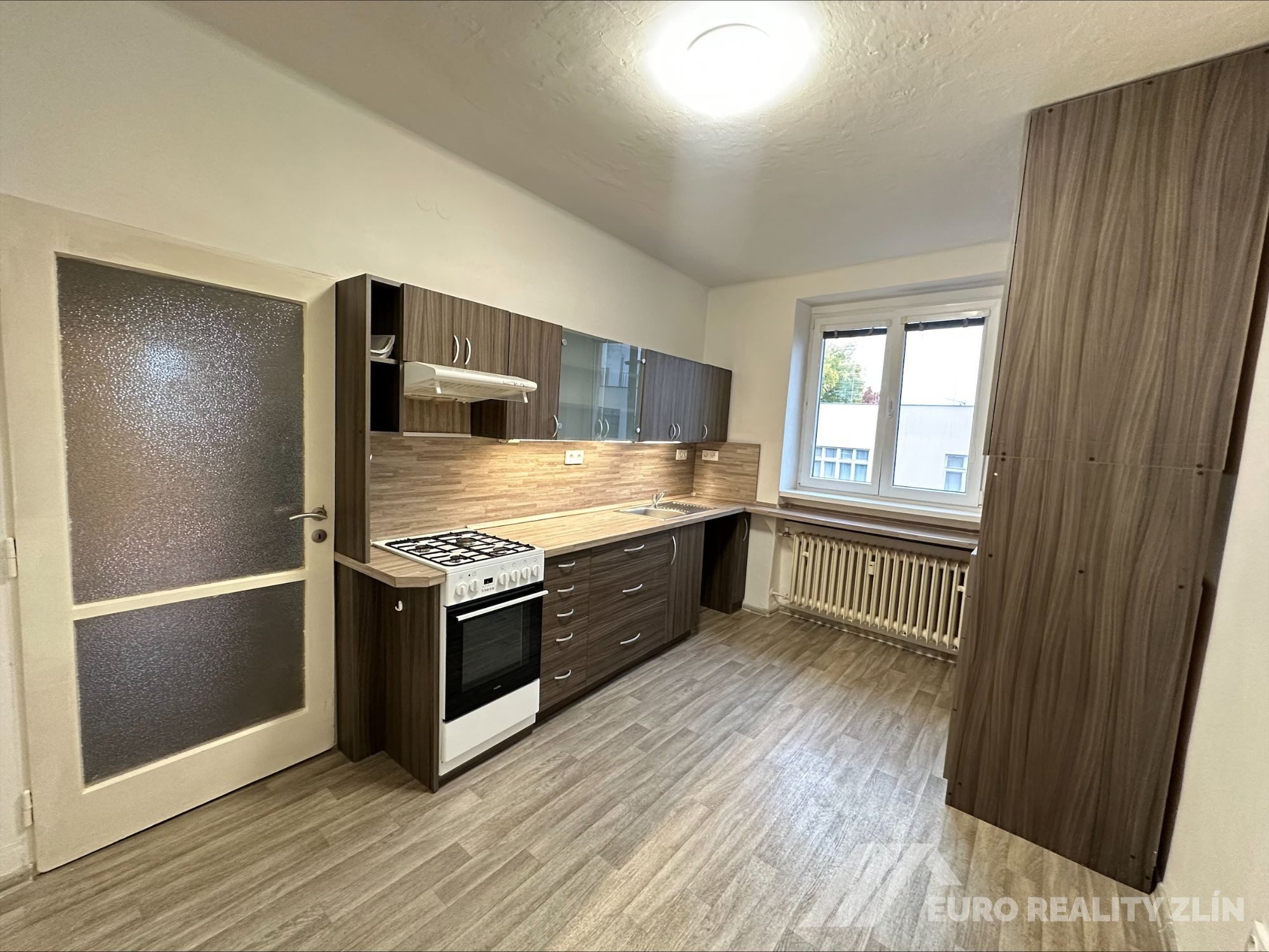 2+1 CENTRUM, ŠKOLNÍ ULICE
