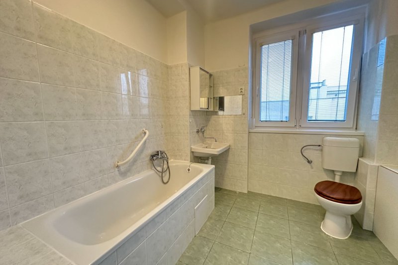 2+1 CENTRUM, ŠKOLNÍ ULICE
