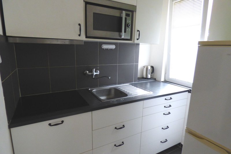 1/4 DOMEK, MOSTNÍ ULICE - ZLÍN