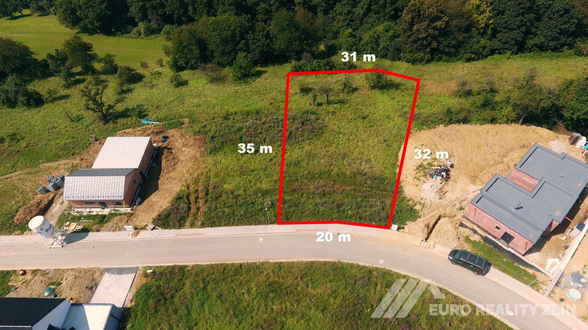 STAVEBNÍ POZEMEK BŘEZNICE 863m2