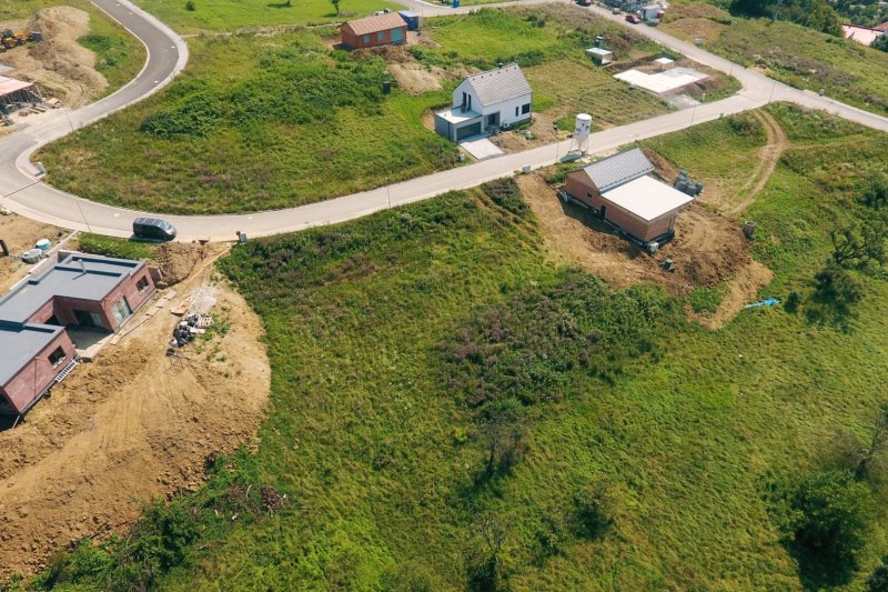 STAVEBNÍ POZEMEK BŘEZNICE 863m2