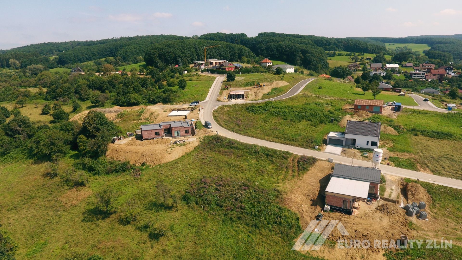 STAVEBNÍ POZEMEK BŘEZNICE 863m2
