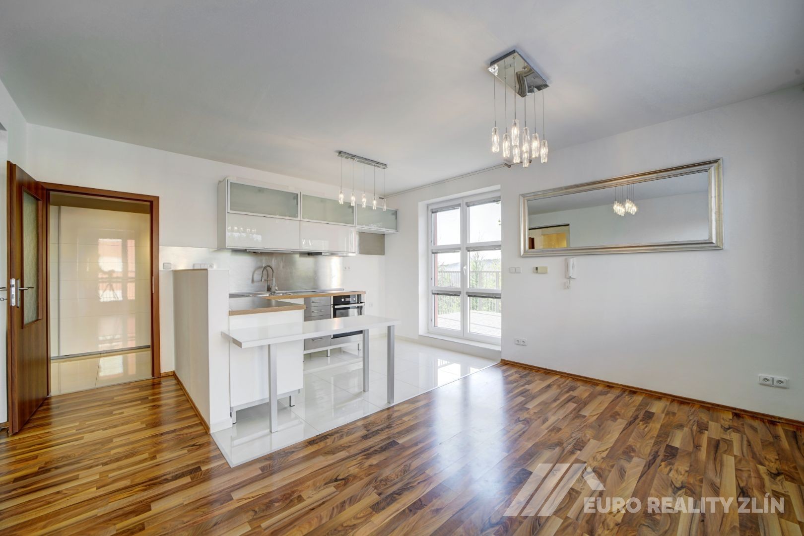 2+KK NADSTANDARD ZELINOVA ULICE