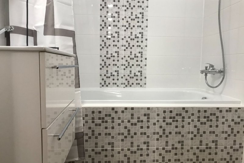 2+1 BENEŠOVO NÁBŘEŽÍ 64M2
