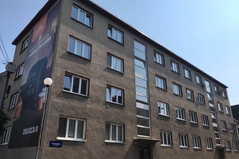 1+KK CENTRUM, ULICE SANTRAŽINY