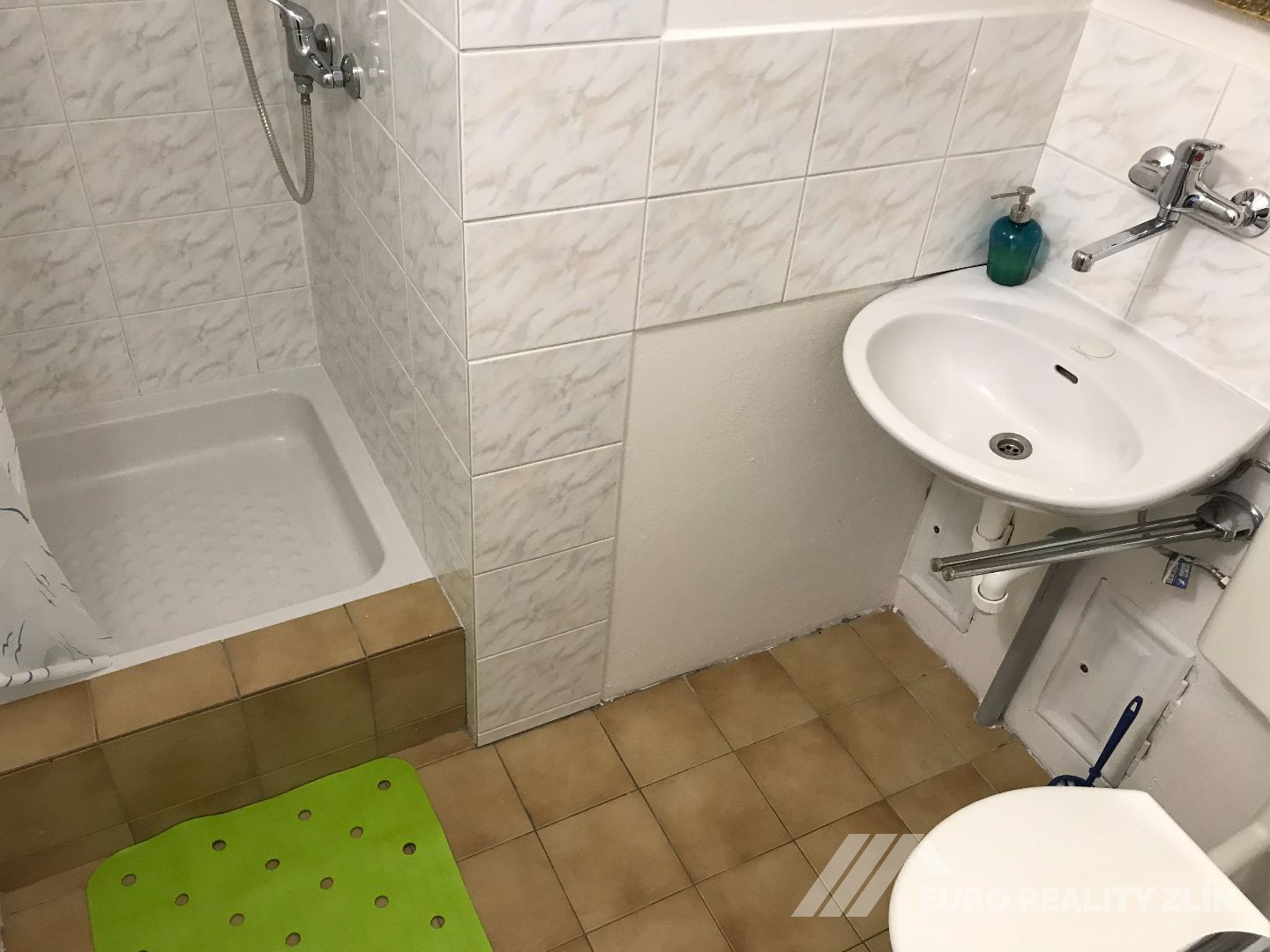 1+1 V RD, ULICE NAD VÝVOZEM