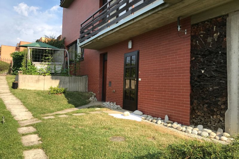 1+1 V RD, ULICE NAD VÝVOZEM