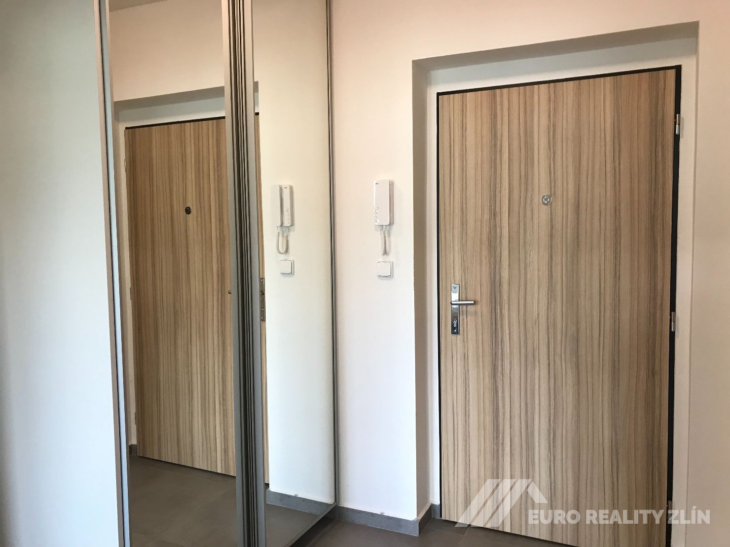 2+KK ZELINOVA NADSTANDARD