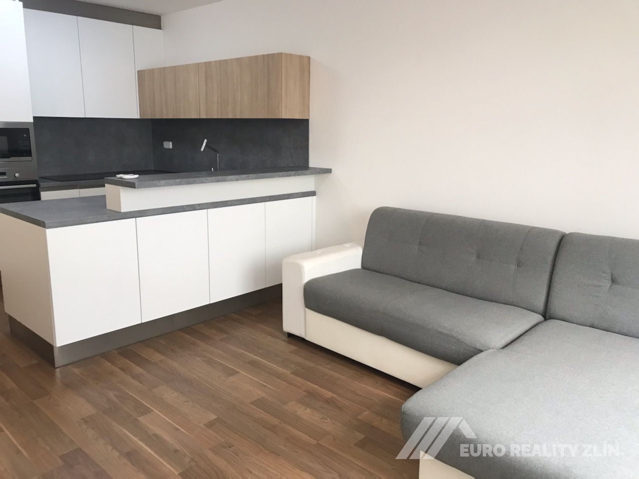 2+KK ZELINOVA NADSTANDARD