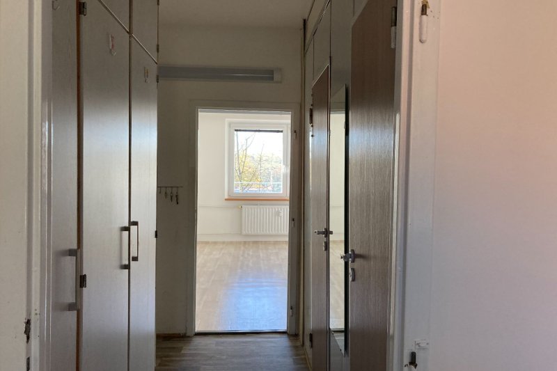 1+1 JAVOROVÁ ULICE, NEZAŘÍZENÝ BYT