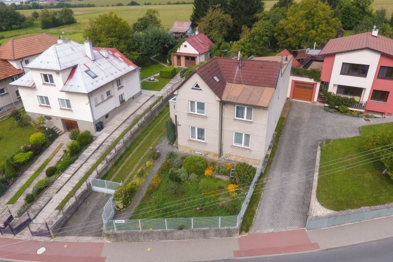 DVOUGENERAČNÍ RD HORNÍ VES U FRYŠTÁKU 