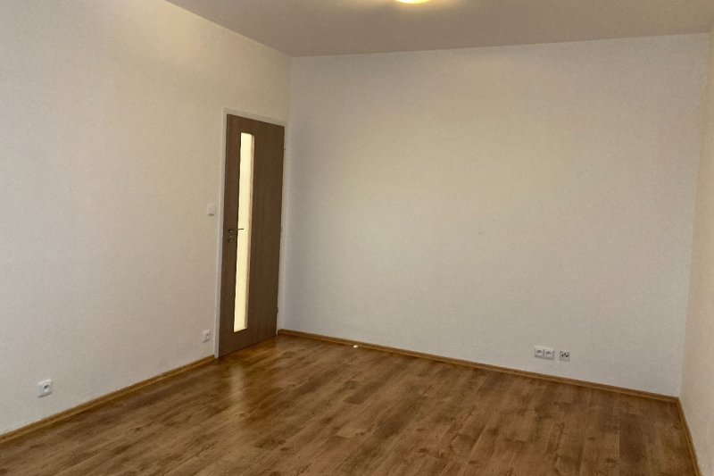1+1 JAVOROVÁ ULICE
