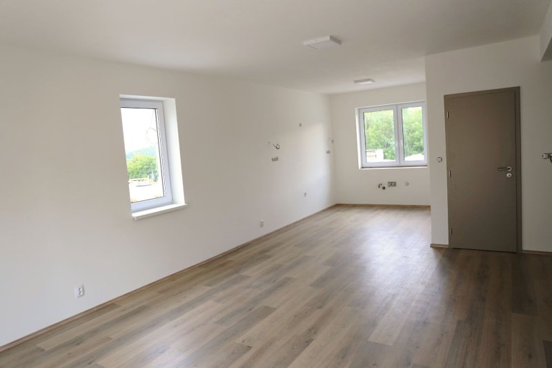 NOVOSTAVBY RD KUDLOV 3.ETAPA 