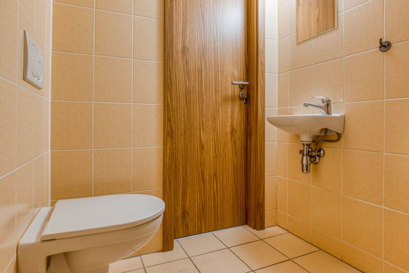 KOMERČNÍ BUDOVA V CENTRU MĚSTA UH.HRADIŠTĚ