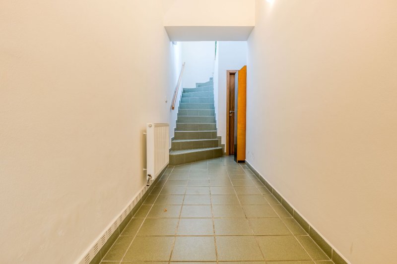 KOMERČNÍ BUDOVA V CENTRU MĚSTA UH.HRADIŠTĚ