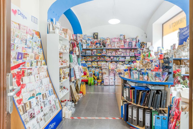KOMERČNÍ BUDOVA V CENTRU MĚSTA UH.HRADIŠTĚ