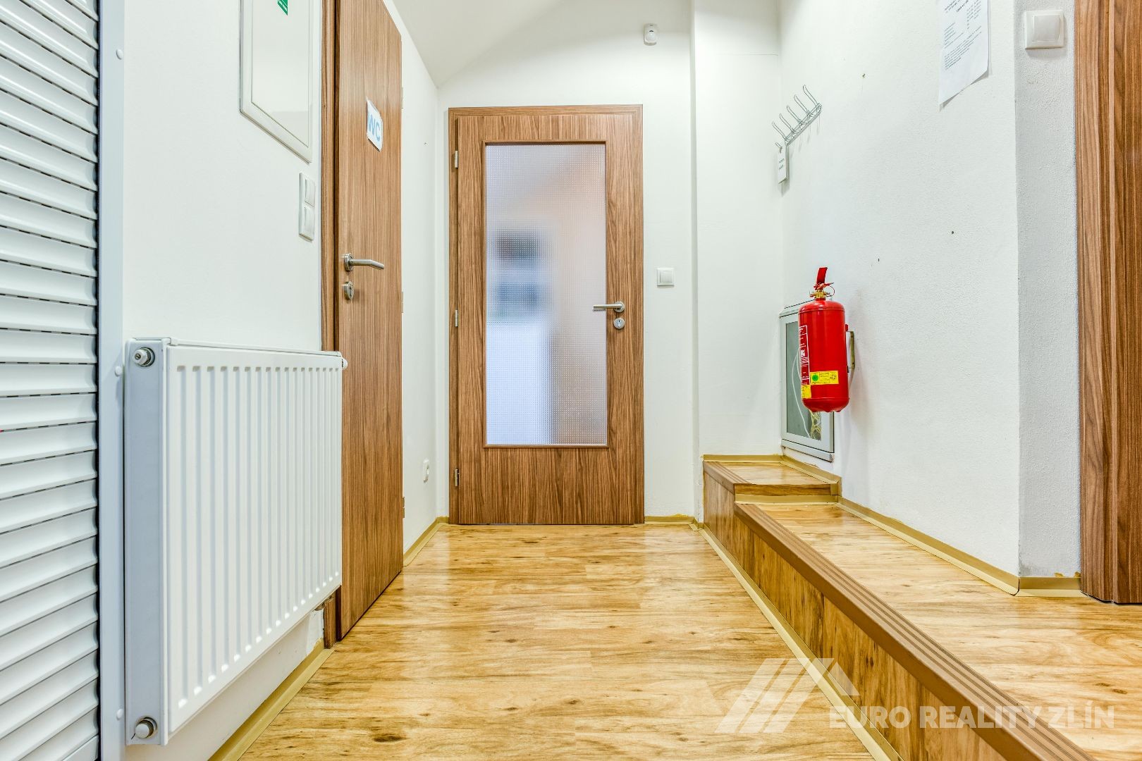 KOMERČNÍ BUDOVA V CENTRU MĚSTA UH.HRADIŠTĚ