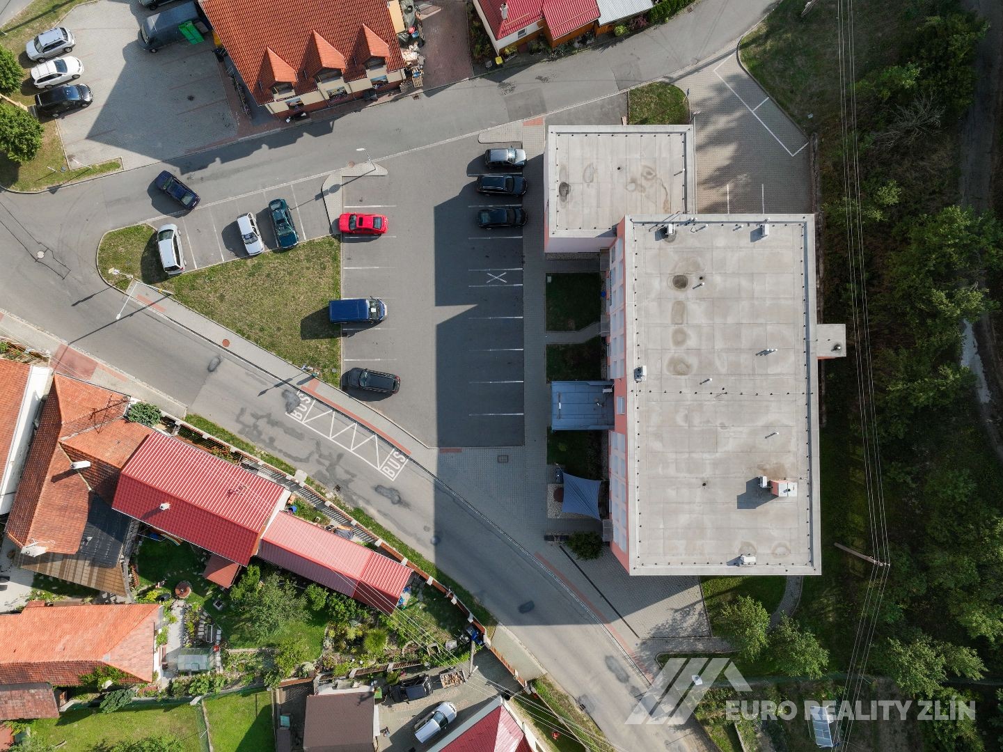 OBJEKT OBČANSKÉ VYBAVENOSTI SLUŠOVICE 