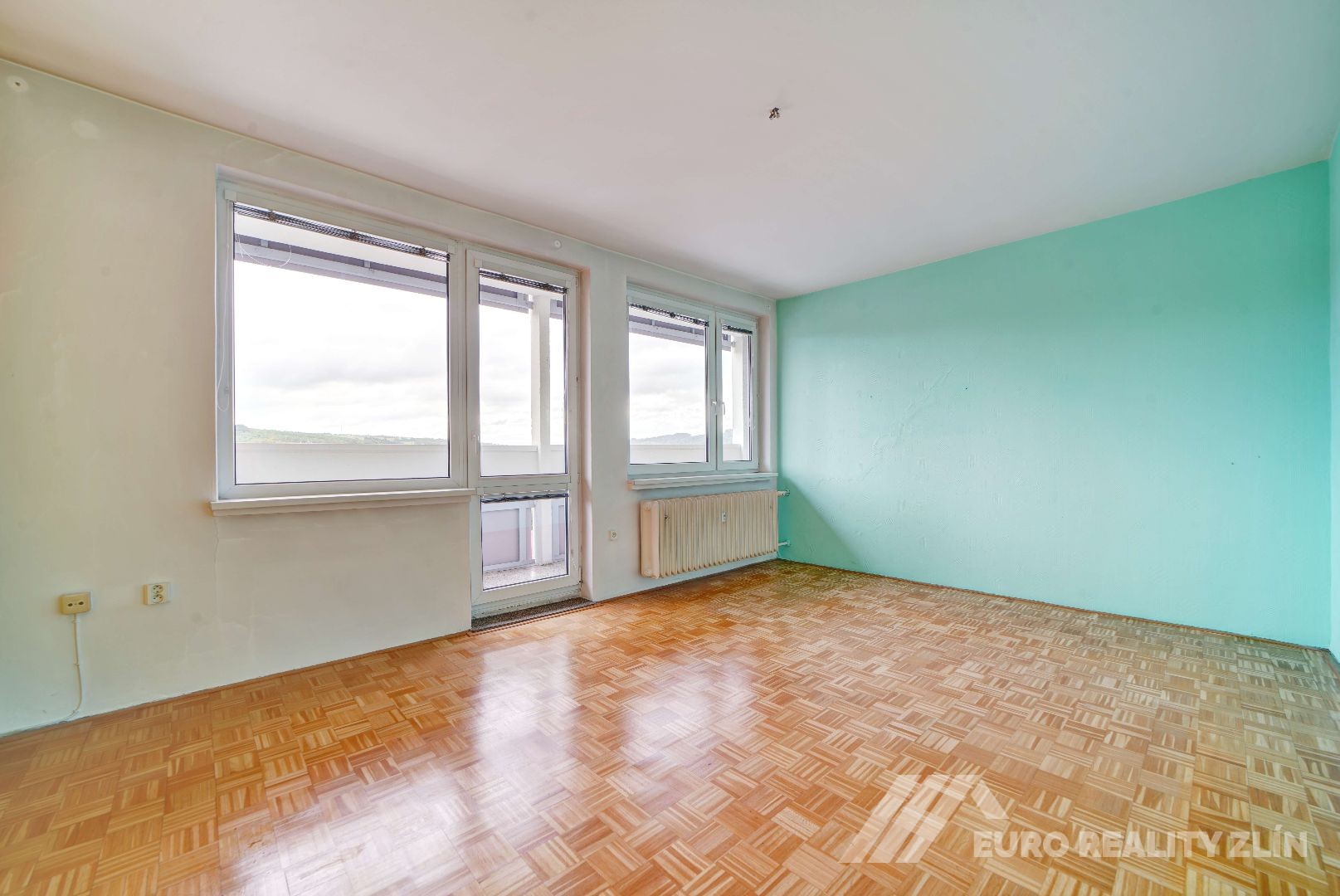 3+1 SOKOLSKÁ S BALKONEM A VÝHLEDEM 
