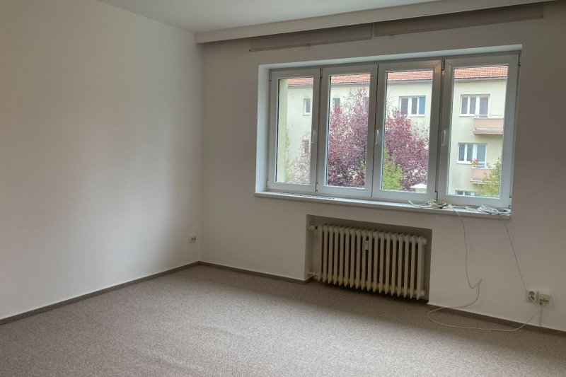 3+1 BENEŠOVO NÁBŘEŽÍ S BALKONEM