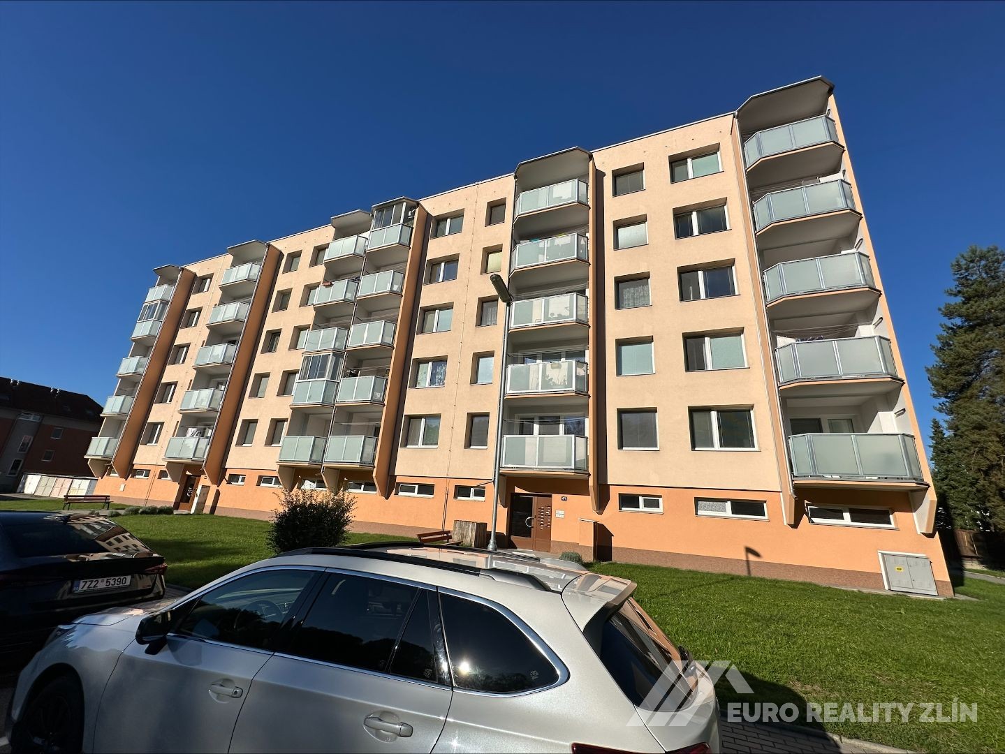 2+1 PO REKONSTRUKCI S BALKONEM, SLUŠOVICE
