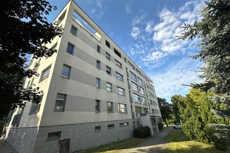 2+KK BŘEZNICKÁ ULICE, VČETNĚ PARKOVACÍHO STÁNÍ