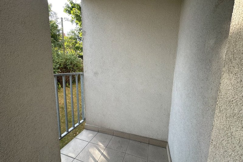 2+KK BŘEZNICKÁ ULICE, VČETNĚ PARKOVACÍHO STÁNÍ