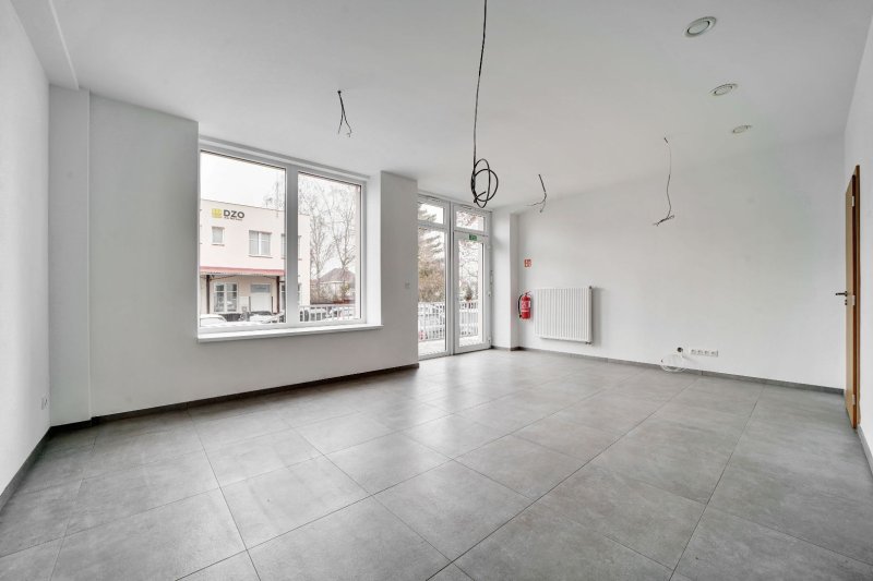 KOMERČNÍ PROSTORY V CENTRU MĚSTA ULICE ŠEVCOVSKÁ 38m2