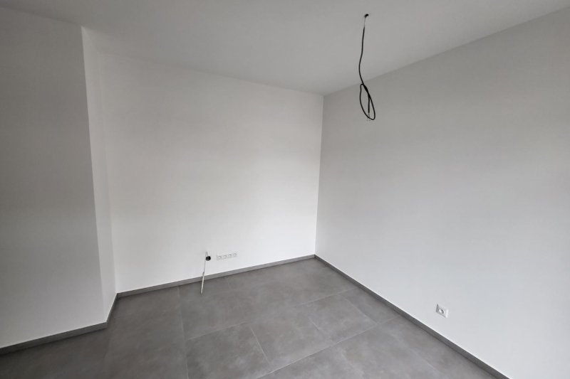 KOMERČNÍ PROSTOR 18m2 - REZIDENCE ŠEVCOVSKÁ 