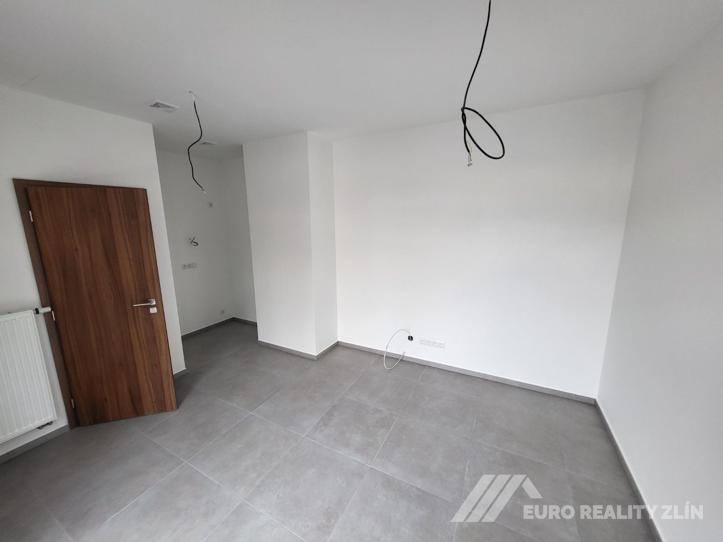 KOMERČNÍ PROSTOR 18m2 - REZIDENCE ŠEVCOVSKÁ 