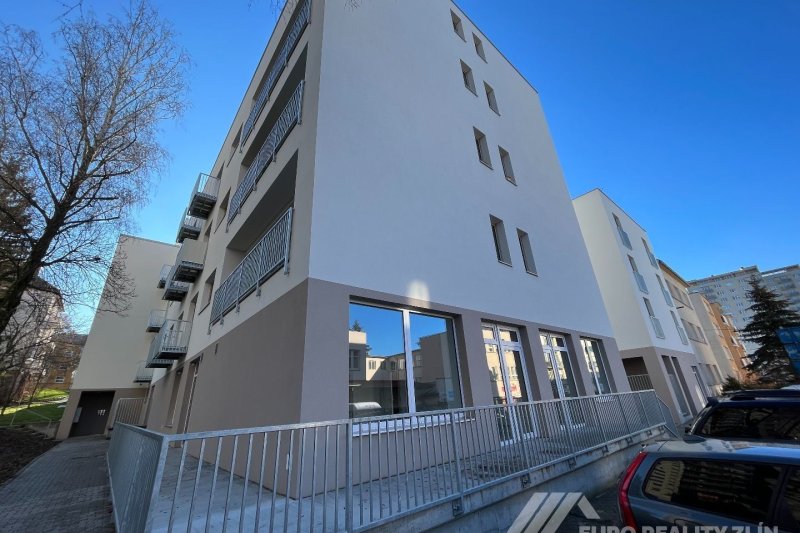 KOMERČNÍ PROSTOR 18m2 - REZIDENCE ŠEVCOVSKÁ 