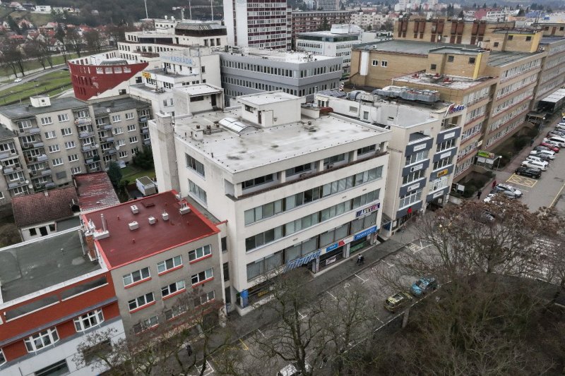 KOMERČNÍ BUDOVA V CENTRU MĚSTA