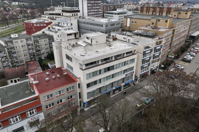 KOMERČNÍ BUDOVA V CENTRU MĚSTA