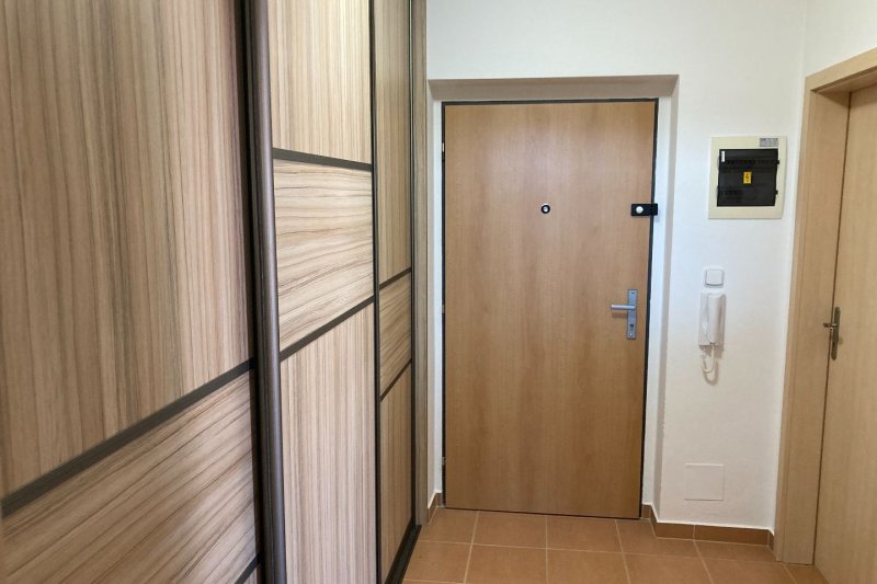 2+KK ZELINOVA S BALKONEM