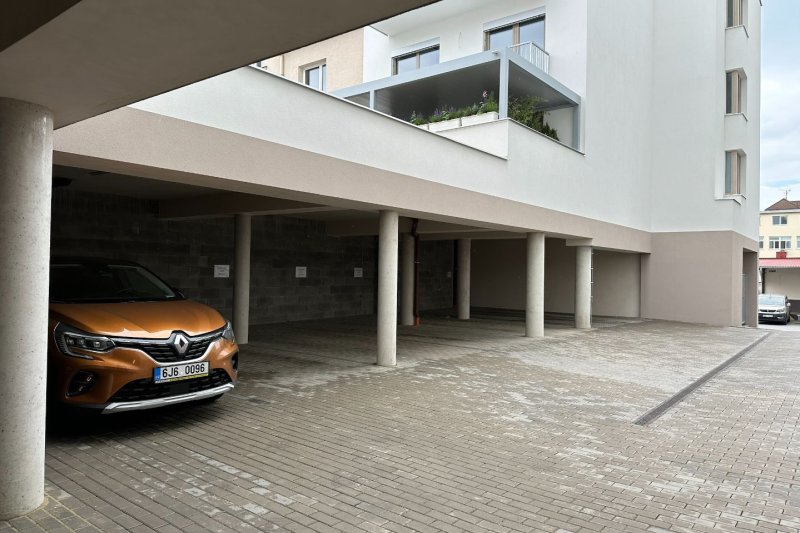 2+KK REZIDENCE ŠEVCOVSKÁ, PARKING