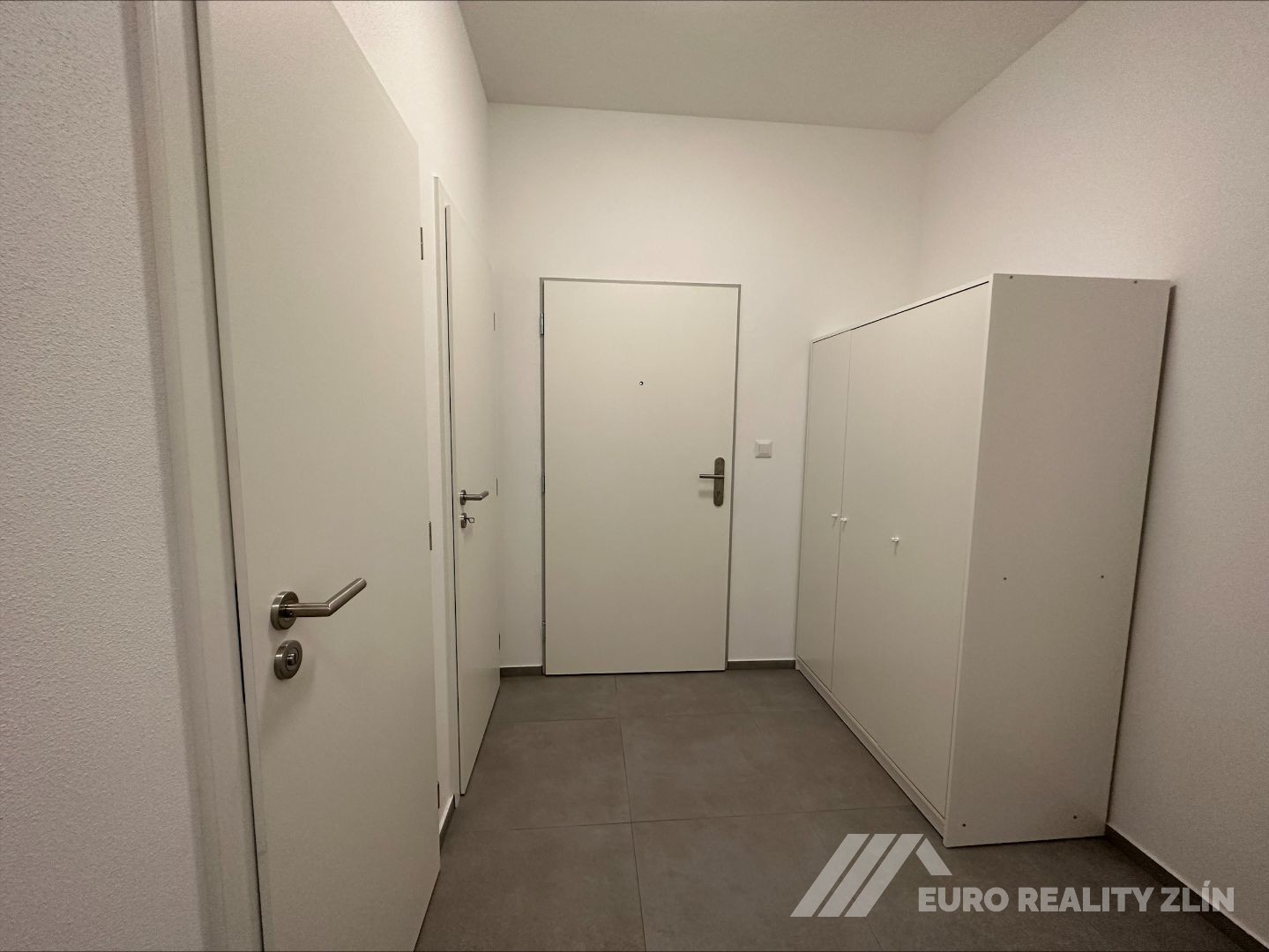 2+KK REZIDENCE ŠEVCOVSKÁ, PARKING