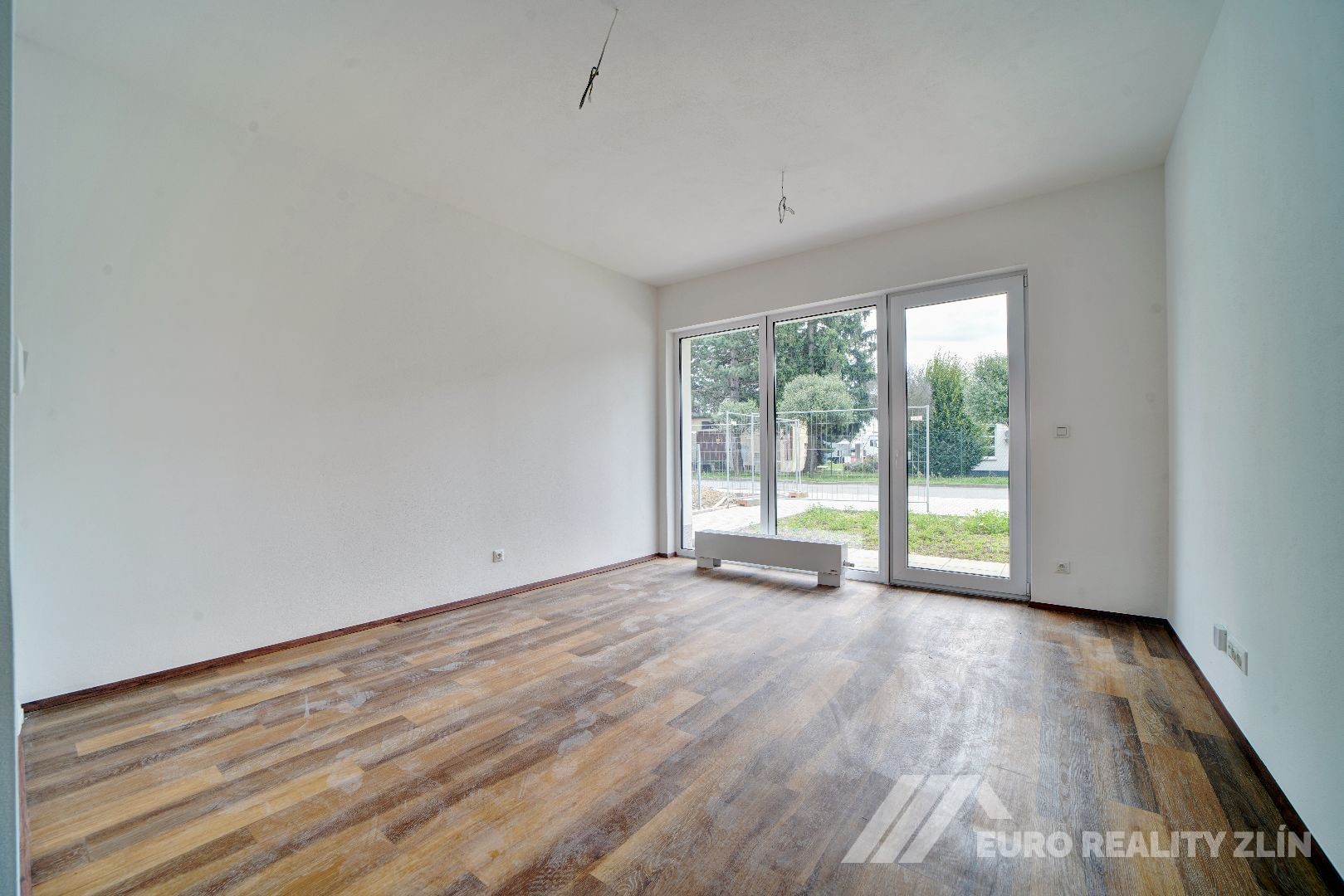 1+KK BÍLÉ DOMY OTROKOVICE 35m2 