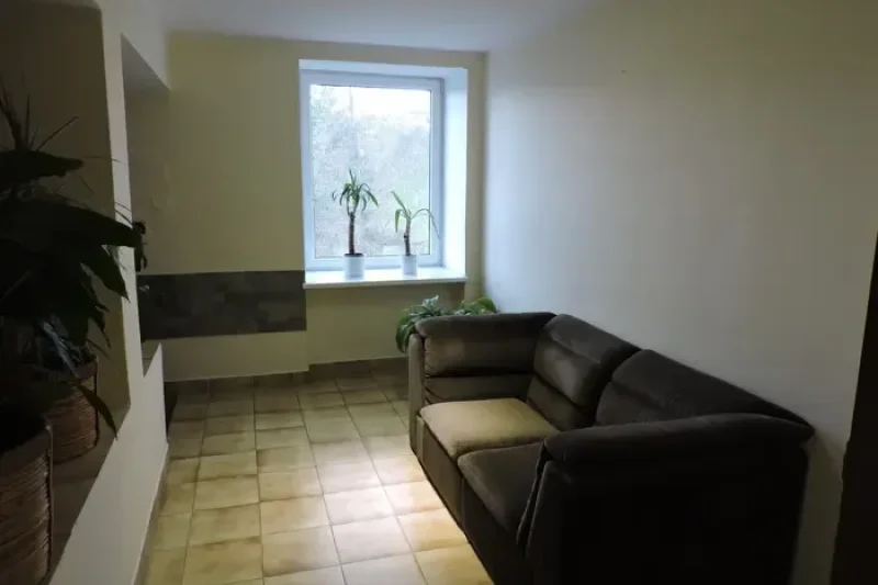 UBYTOVACÍ ZAŘÍZENÍ + RESTAURACE