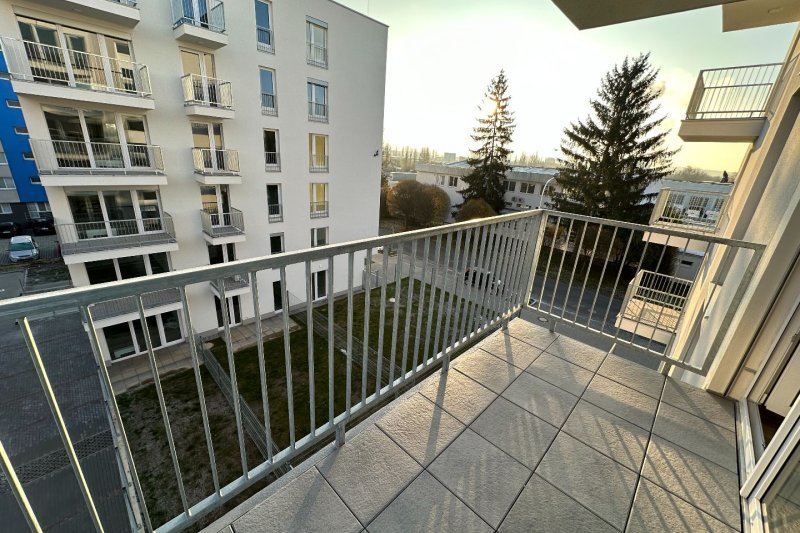 1+KK OTROKOVICE - NOVOSTAVBA S BALKONEM A PARKINGEM