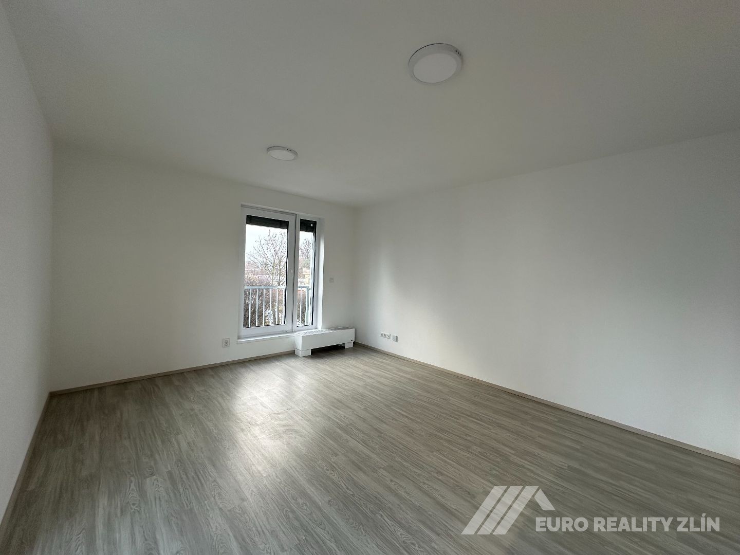 1+KK Otrokovice - novostavba s parkingem, balkon